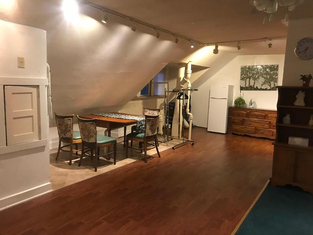 5 Star Victorian Mansion-Downtown No Locals Bed & Breakfast Erie Bagian luar foto