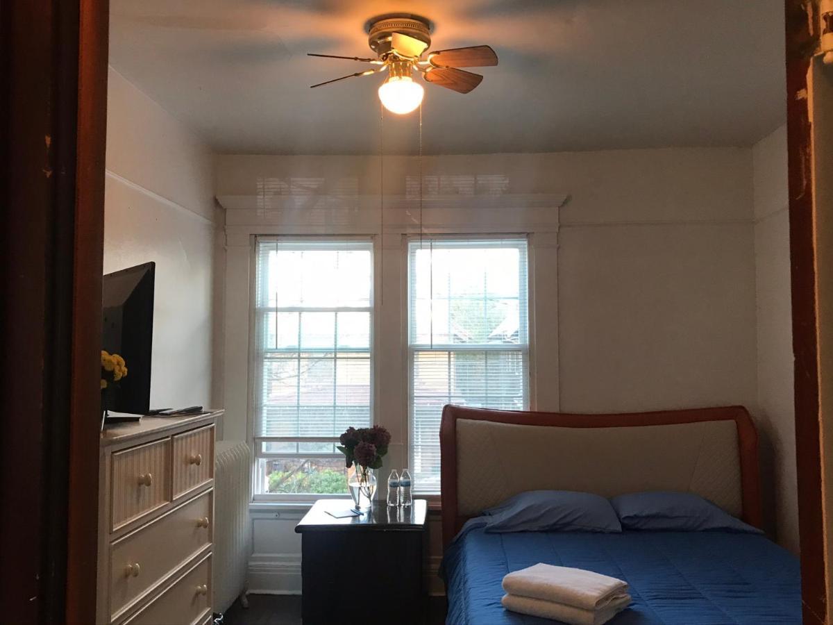 5 Star Victorian Mansion-Downtown No Locals Bed & Breakfast Erie Bagian luar foto